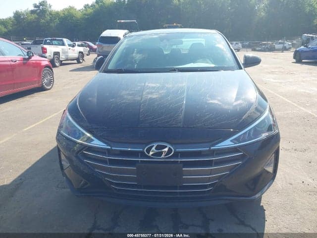 2020 HYUNDAI ELANTRA SE 11