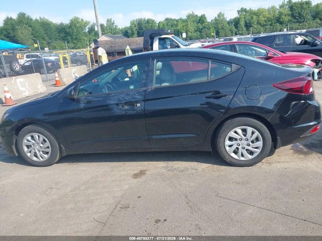 2020 HYUNDAI ELANTRA SE 13