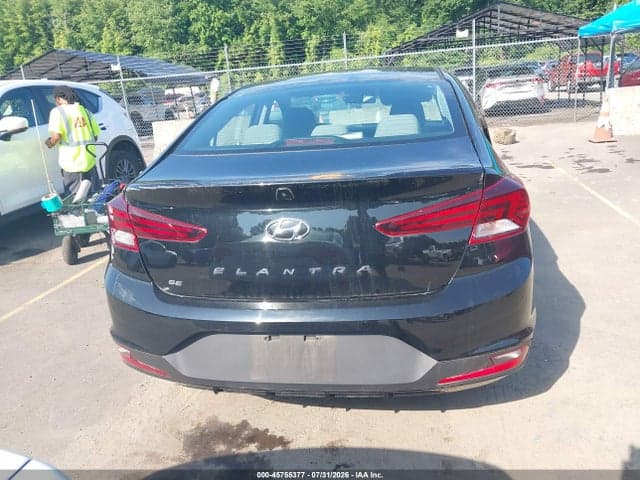 2020 HYUNDAI ELANTRA SE 15