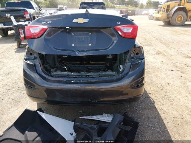 2017 CHEVROLET CRUZE LT AUTO 17