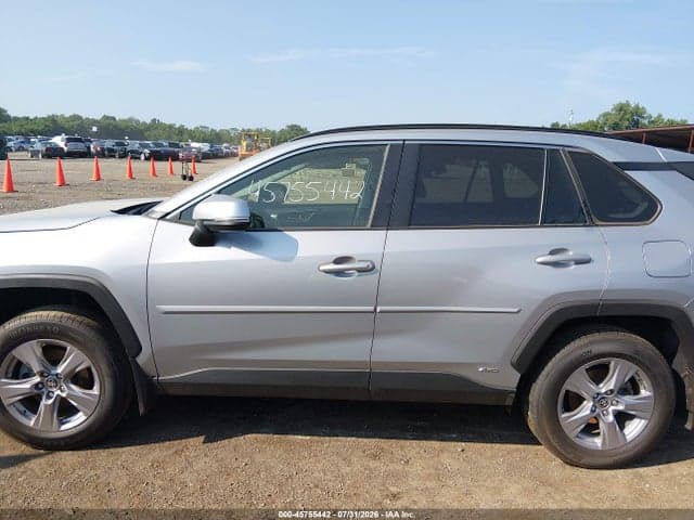 2025 TOYOTA RAV4 HYBRID XLE 14
