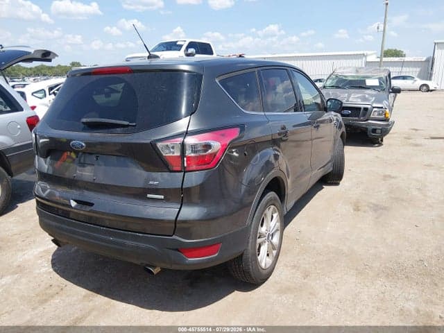 2017 FORD ESCAPE SE 4