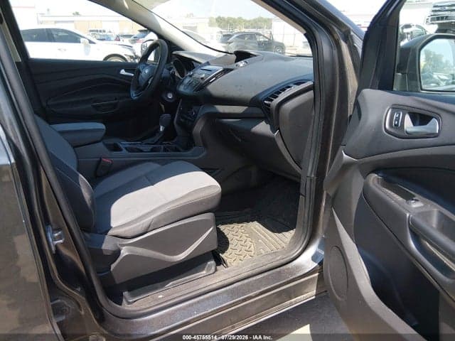 2017 FORD ESCAPE SE 5