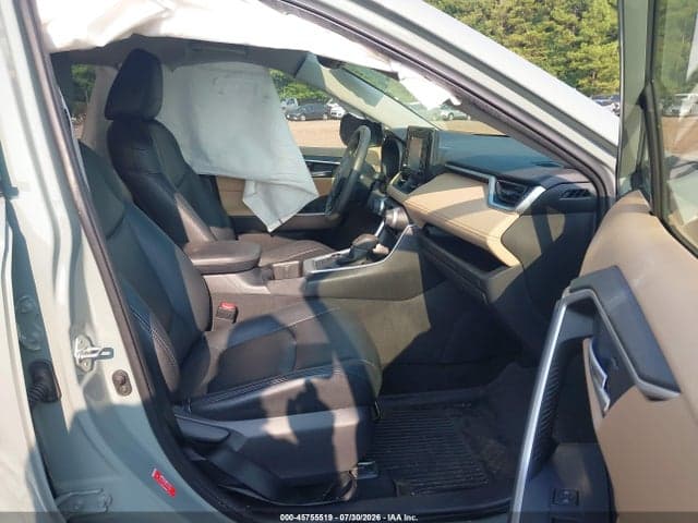 2022 TOYOTA RAV4 HYBRID XLE 5