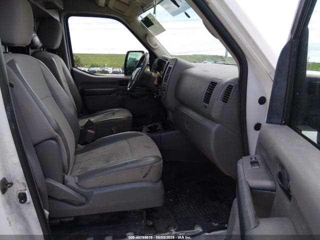 2018 NISSAN NV CARGO NV2500 HD SV V8 5