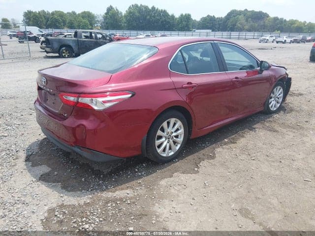 2018 TOYOTA CAMRY LE 4