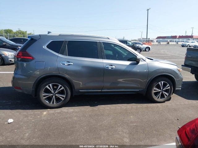 2018 NISSAN ROGUE SL 13