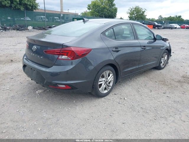 2020 HYUNDAI ELANTRA SEL 4