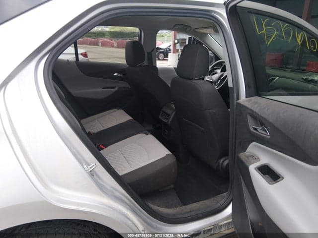 2020 CHEVROLET EQUINOX AWD LS 8