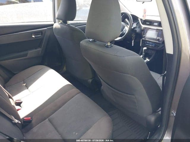2017 TOYOTA COROLLA LE 8