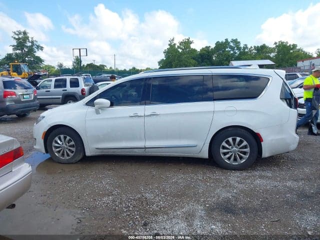 2018 CHRYSLER PACIFICA TOURING L PLUS 15