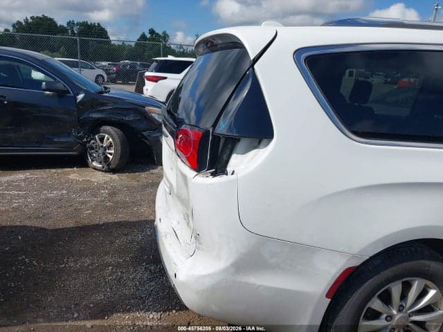 2018 CHRYSLER PACIFICA TOURING L PLUS 19