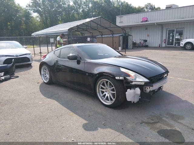 2017 NISSAN 370Z 1
