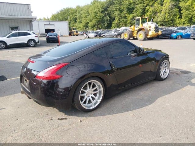2017 NISSAN 370Z 4