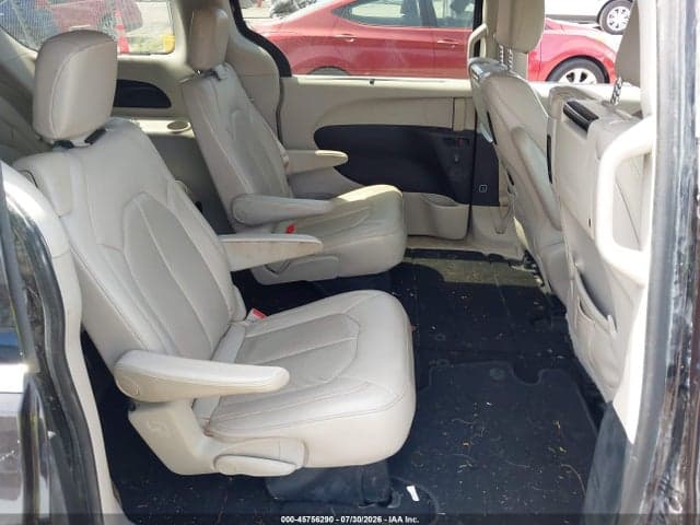 2017 CHRYSLER PACIFICA TOURING-L PLUS 8
