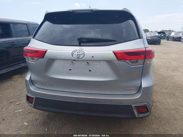 2018 TOYOTA HIGHLANDER LIMITED 16