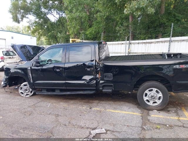2025 FORD F-350 XLT 15