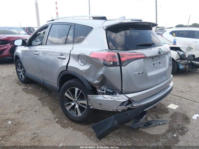 2018 TOYOTA RAV4 XLE 3
