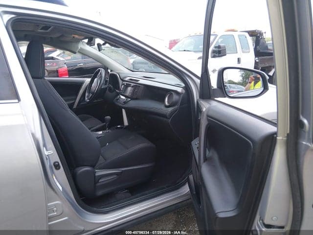 2018 TOYOTA RAV4 XLE 5
