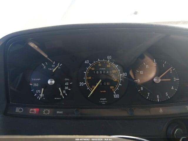 1983 MERCEDES-BENZ 240 D 7