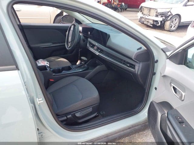 2025 KIA K4 LXS 5