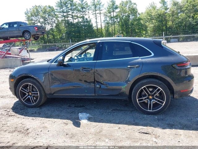 2021 PORSCHE MACAN S 14