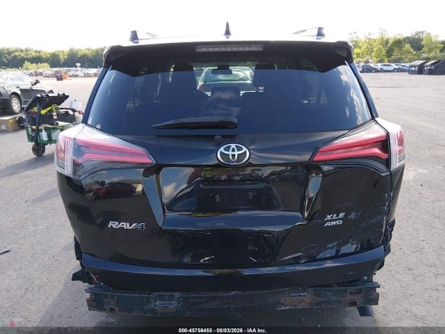 2017 TOYOTA RAV4 XLE 16