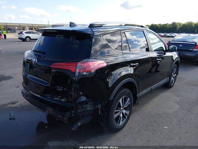 2017 TOYOTA RAV4 XLE 4