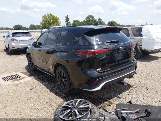 2024 TOYOTA HIGHLANDER XSE 3