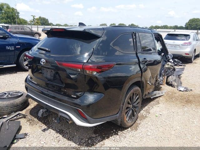 2024 TOYOTA HIGHLANDER XSE 4