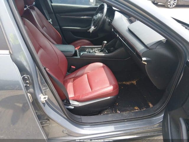 2024 MAZDA MAZDA3 5