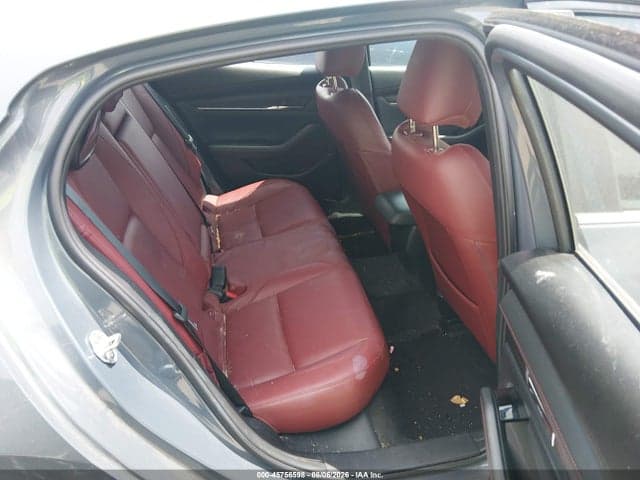 2024 MAZDA MAZDA3 8