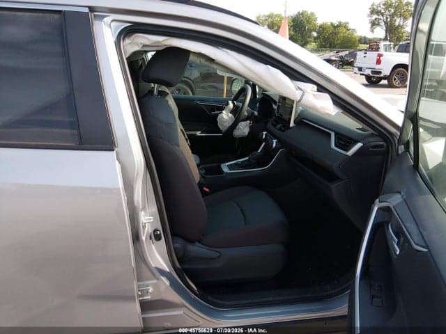 2025 TOYOTA RAV4 HYBRID XLE 5