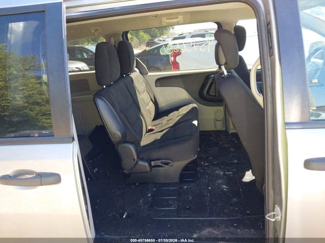 2020 DODGE GRAND CARAVAN SE 8