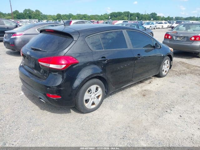 2017 KIA FORTE LX 4