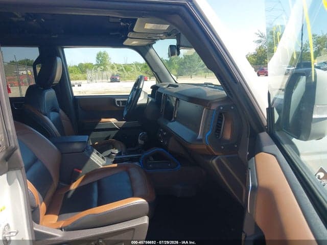 2023 FORD BRONCO OUTER BANKS 5