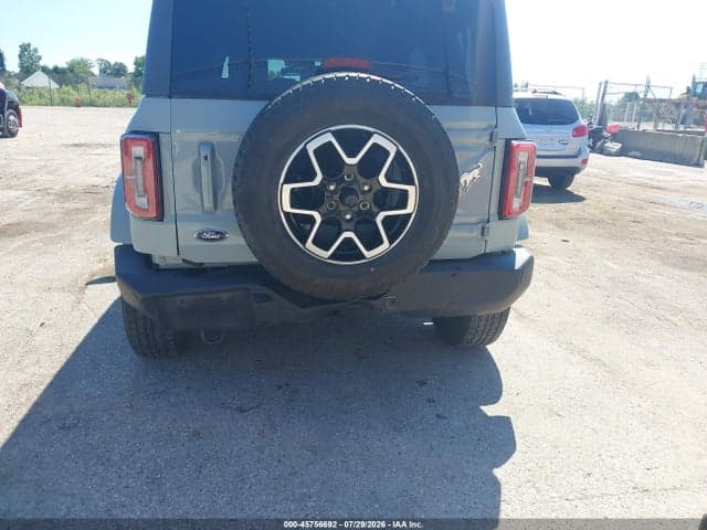 2023 FORD BRONCO OUTER BANKS 6