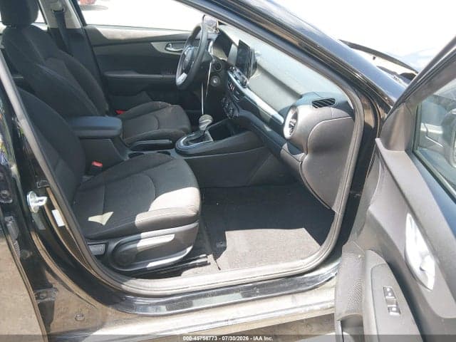 2023 KIA FORTE LXS 5