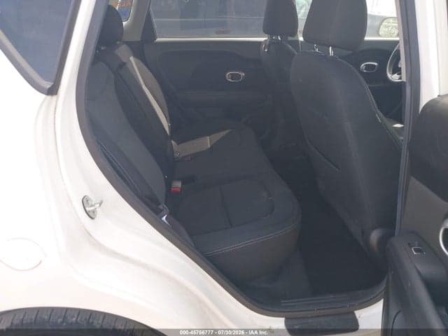 2018 KIA SOUL + 8