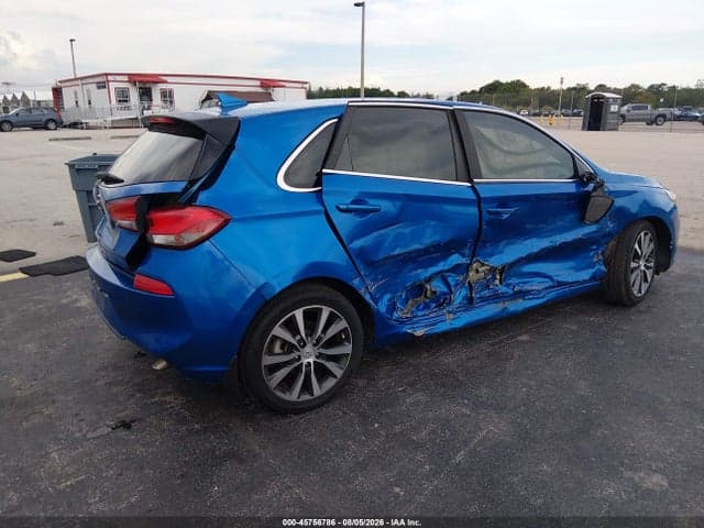 2018 HYUNDAI ELANTRA GT 4