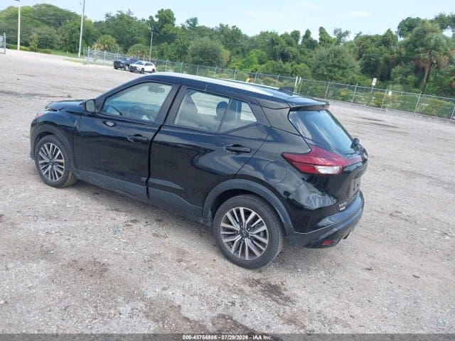 2023 NISSAN KICKS SV XTRONIC CVT 3