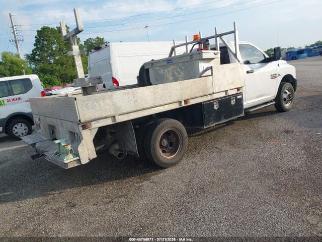 2018 RAM 3500 CHASSIS TRADESMAN/SLT 4