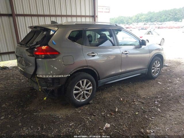 2017 NISSAN ROGUE SV 4