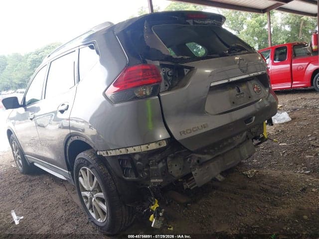 2017 NISSAN ROGUE SV 6