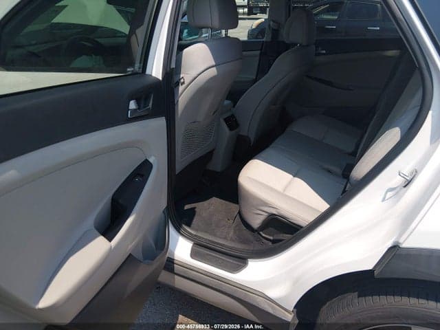 2017 HYUNDAI TUCSON SPORT 8
