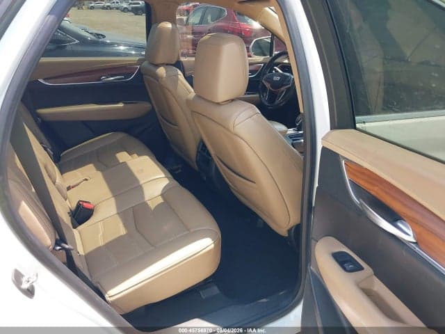 2019 CADILLAC XT5 PLATINUM 8