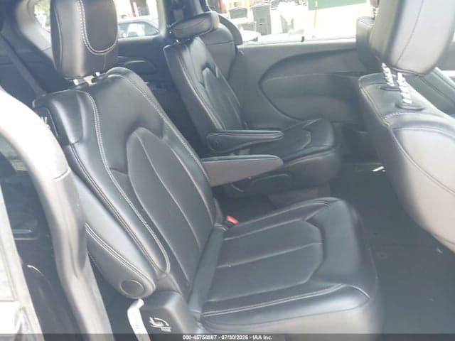 2025 CHRYSLER PACIFICA SELECT 8