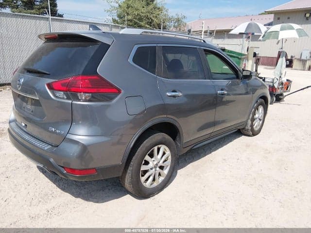 2017 NISSAN ROGUE SV 4