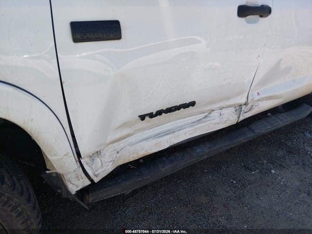 2018 TOYOTA TUNDRA SR5 5.7L V8 6