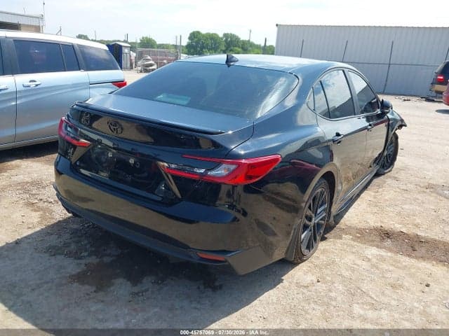 2025 TOYOTA CAMRY SE 4